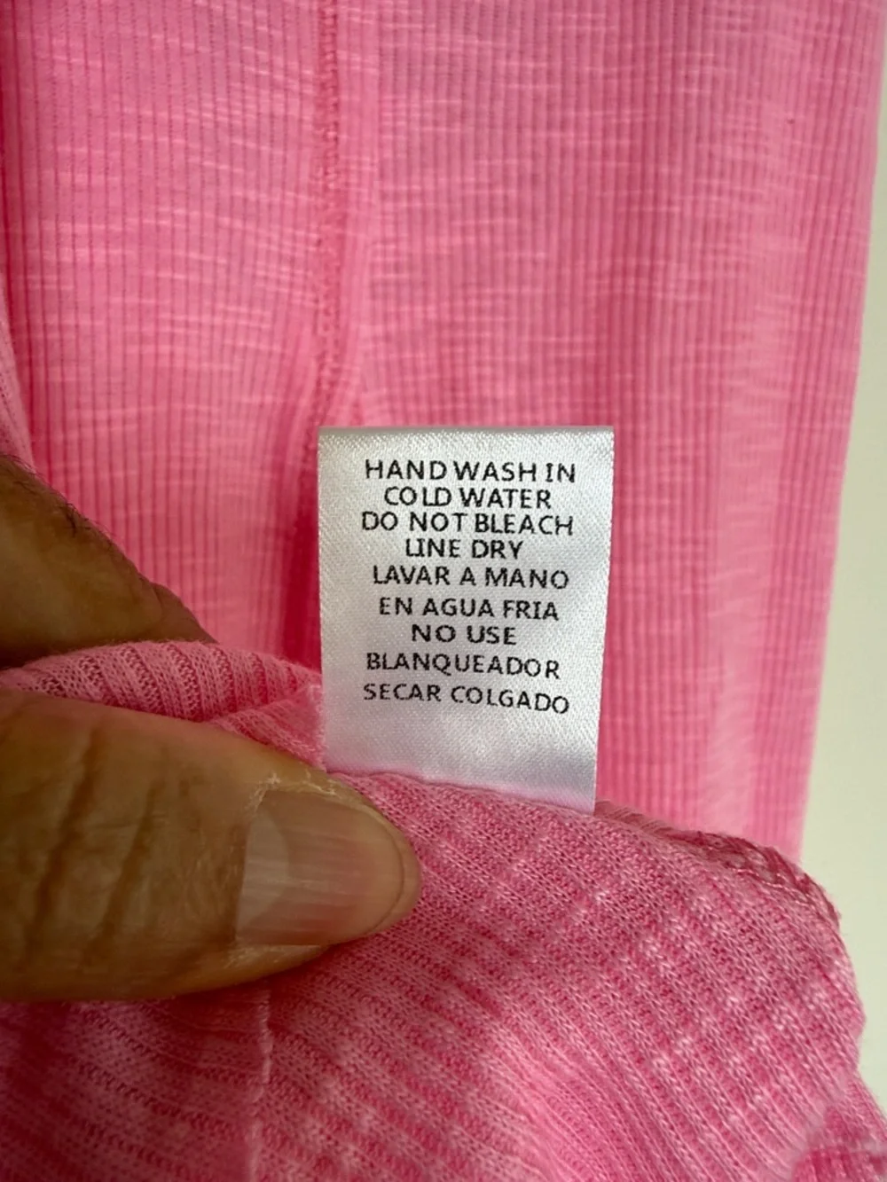 LA MIEL Pink V-Neck Flowy Tank Top - Picture 6 of 6
